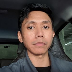 Meet your Posher, Efren